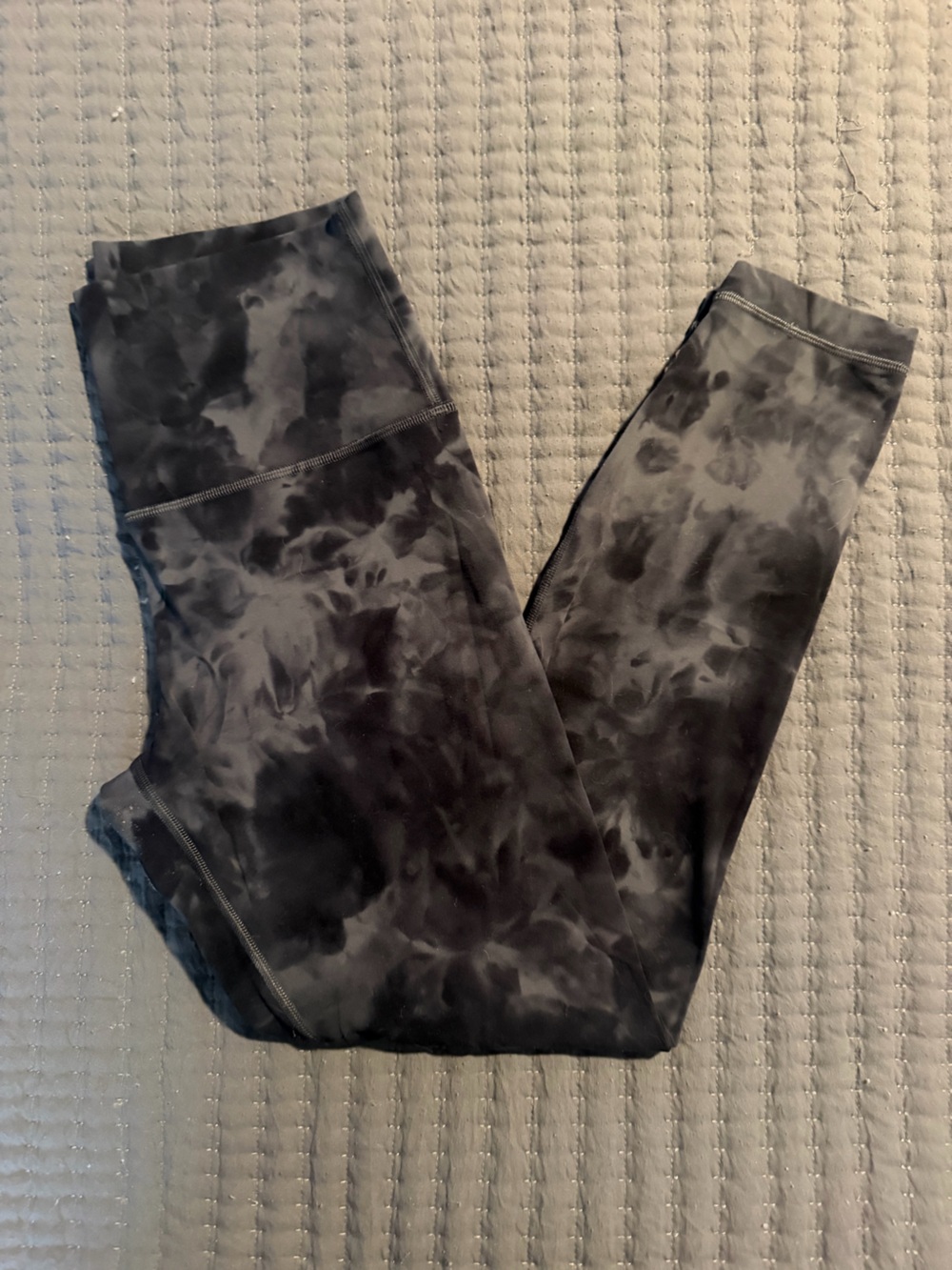 Women's Lululemon Black Tie-Dye Leggings